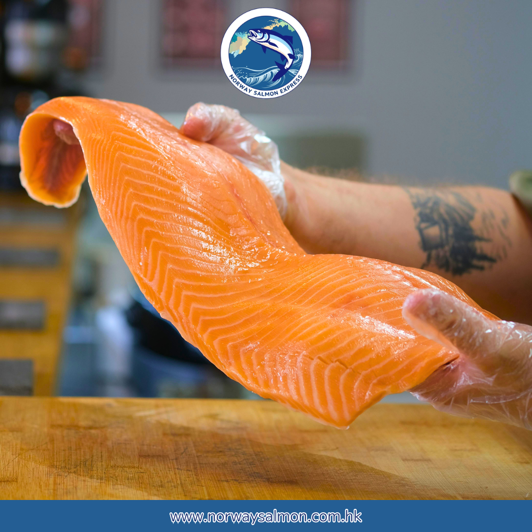 原條挪威三文魚(13-15磅/6-7KG) / 淨魚肉重量約7-9磅/4KG)