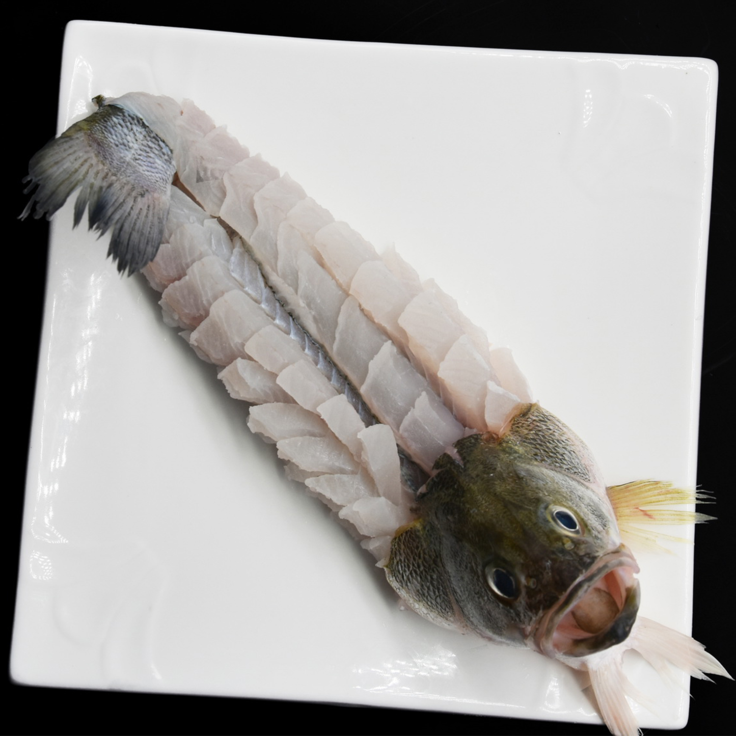 海的 - 無骨界花松鼠魚 (440g±)(急凍-18° C) #鱸魚 #清蒸 #脆炸 #松子魚
